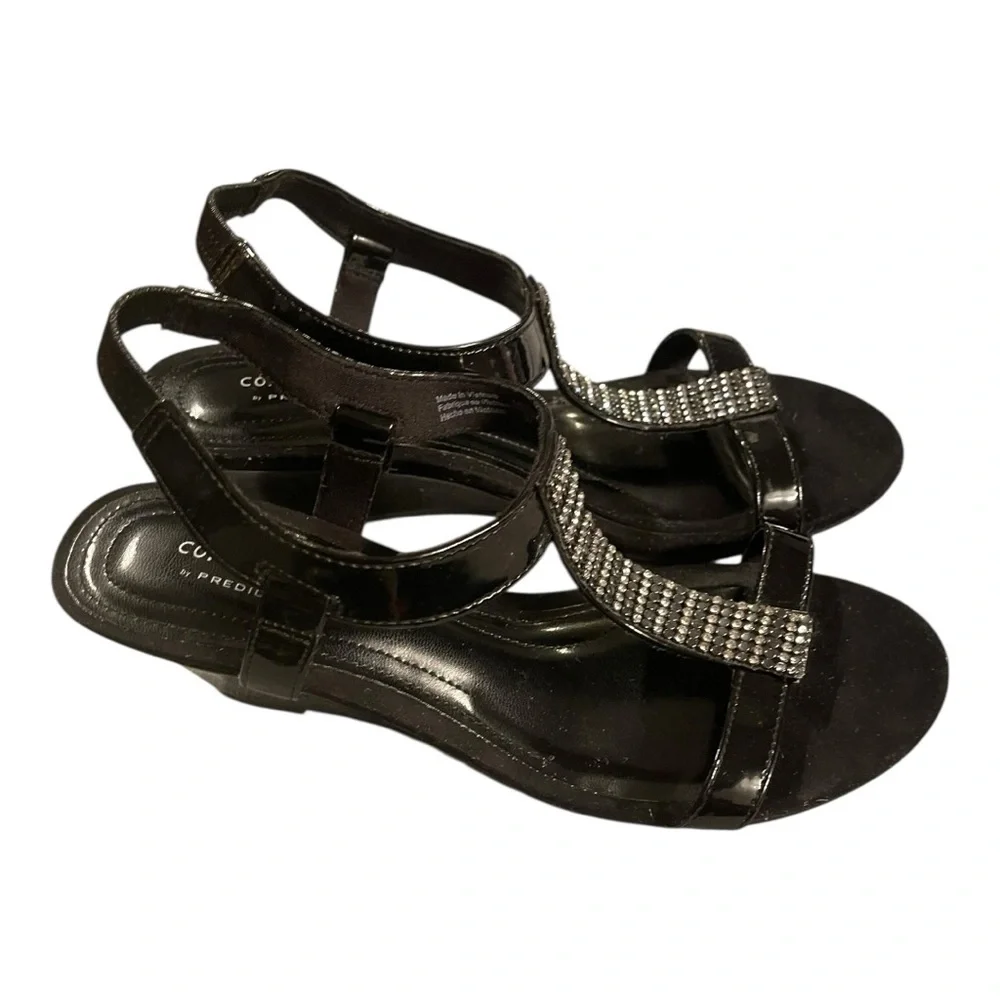 Elegant Black Low Wedge w/ Rhinestones - Picture 4 of 6